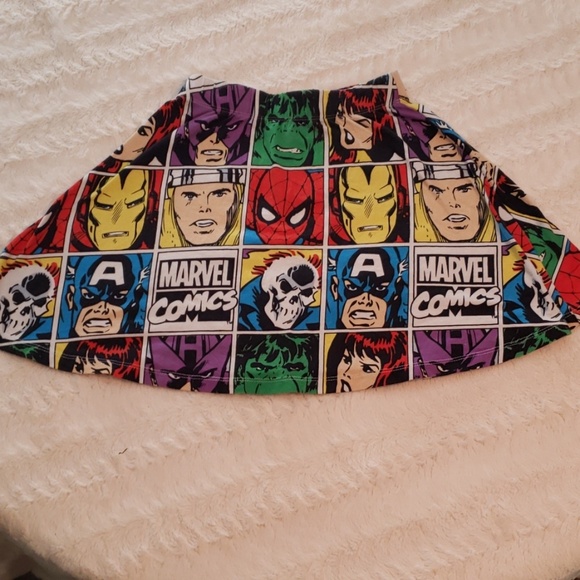 Marvel comics skater skirt excellent condition - Picture 1 of 4